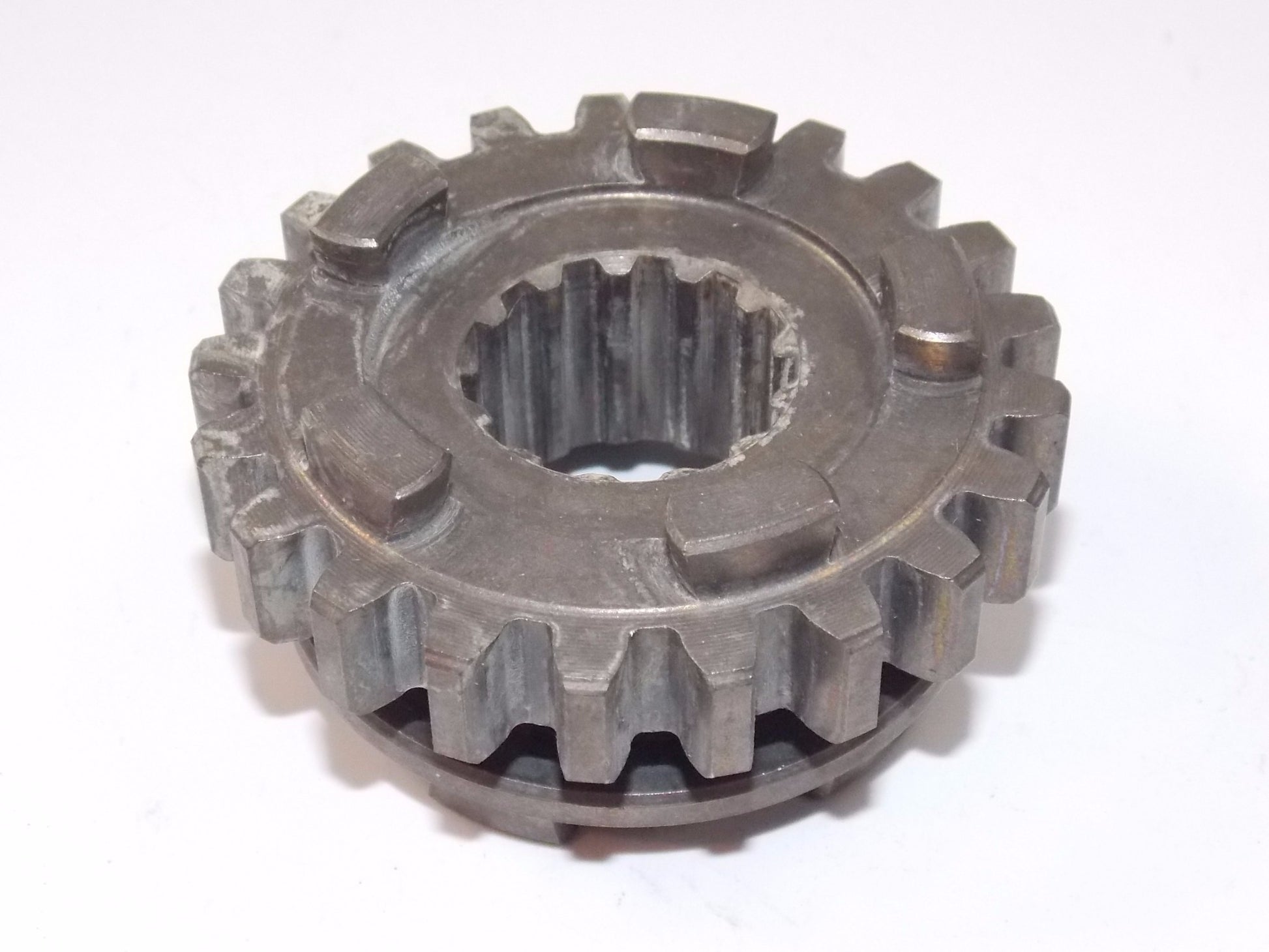 NOS OEM CAGIVA 1987/1988 MORINI 350 KANGURO/X2 EXCALIBUR GEAR C.S. 6TH 180243 - MotoRaider