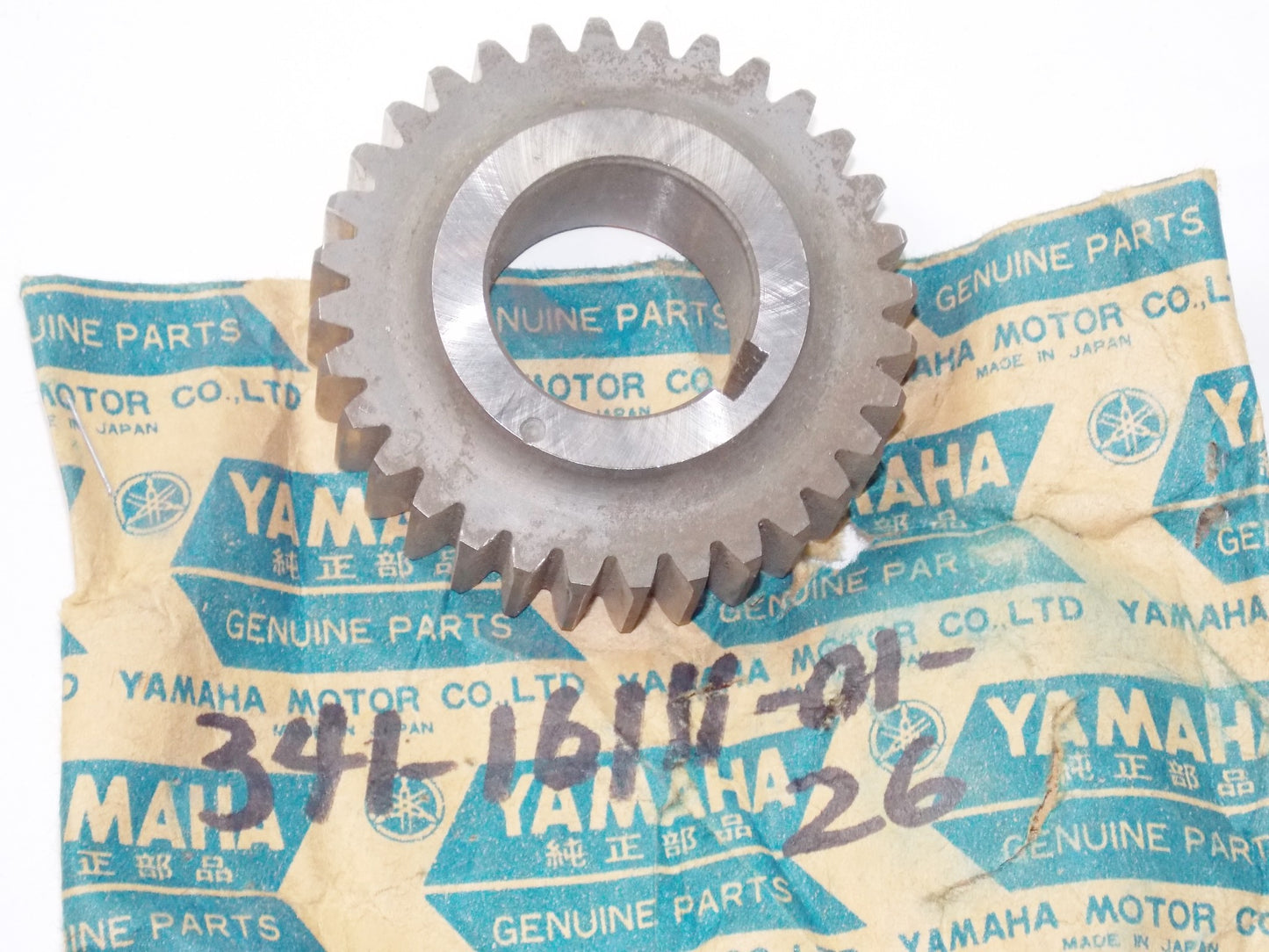 NOS OEM YAMAHA 73-74 TX750/A CRANK PISTON GEAR PRIMARY DRIVE # 341-16111-01-26 - MotoRaider