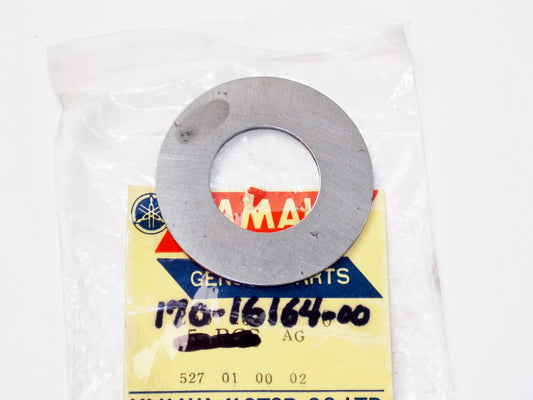 NOS OEM YAMAHA 1967-2016 YDS5E YZ250B XT500D TD2B PLATE THRUST 2 # 170-16164-00 - MotoRaider