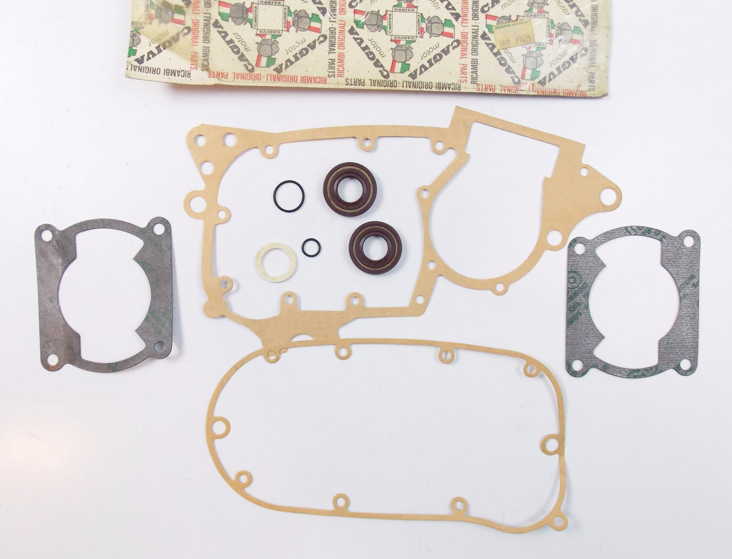 OEM CAGIVA 84-88 SST 125 | ALETTA ELECTRA 125 ENGINE GASKET & OIL SEAL 800L37475 - MotoRaider
