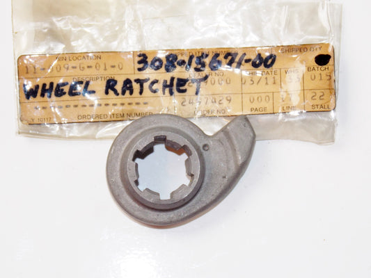 NOS WHEEL RATCHET YAMAHA 68-75 DT1 RT1 DT2 YZ250A/B YZ360A # 308-15671-00 - MotoRaider