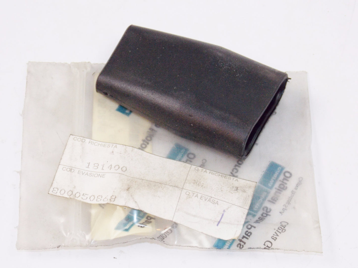 NOS OEM CAGIVA 1993-1996 600 W16 ELEFANT 750 900 CANYON 600 CAP COVER 800050868 - MotoRaider