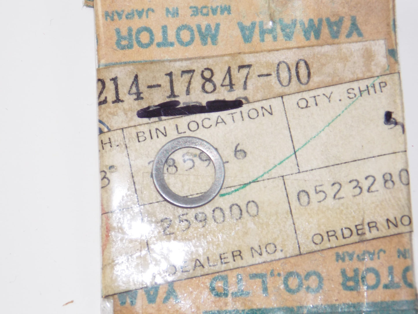 NOS OEM YAMAHA 68-71 DT1 AT1M AT3 ATM1B RD400C TACHOMETER GEAR SHIM 214-17847-00 - MotoRaider