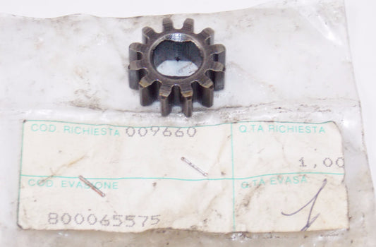 NOS OEM CAGIVA 1982 SXT 125 OIL PUMP GEAR PINION 18T 800031753 - MotoRaider