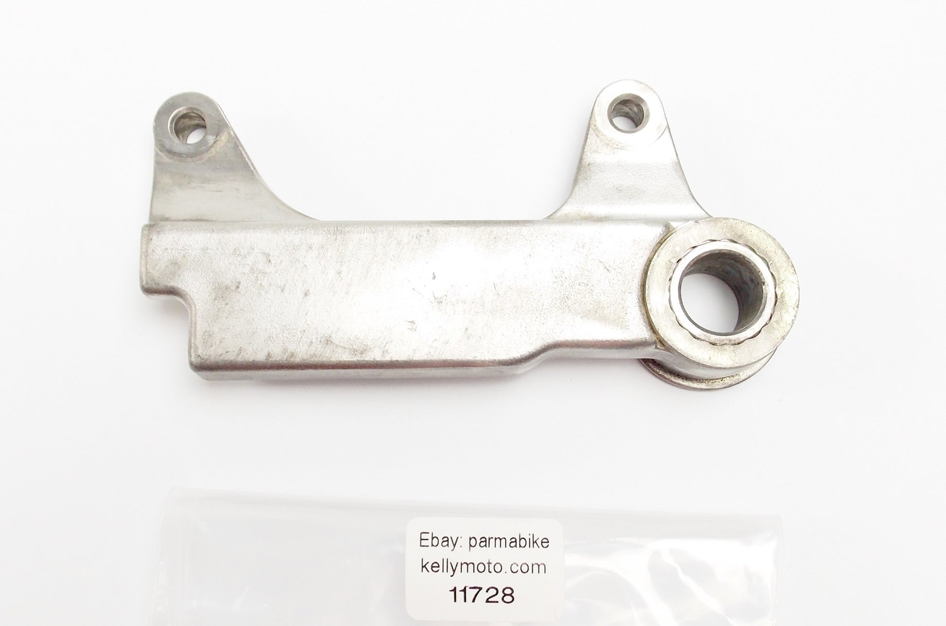 1990 YAMAHA YZ 125 REAR WHEEL BRAKE DISC SUPPORT BRACKET MOUNT 3SP-25920-00 - MotoRaider