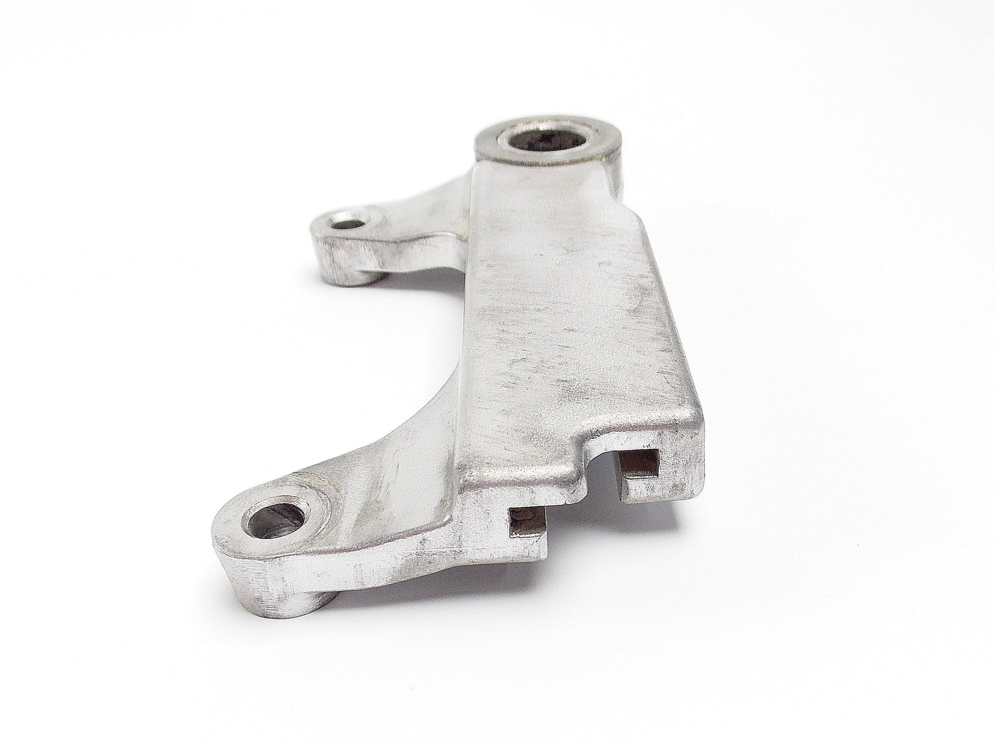 1990 YAMAHA YZ 125 REAR WHEEL BRAKE DISC SUPPORT BRACKET MOUNT 3SP-25920-00 - MotoRaider