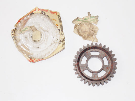 NOS OEM CAGIVA 81-82 SST 250/350 TRANSMISSION GEAR MAIN SHAFT 1th T30 800034072 - MotoRaider