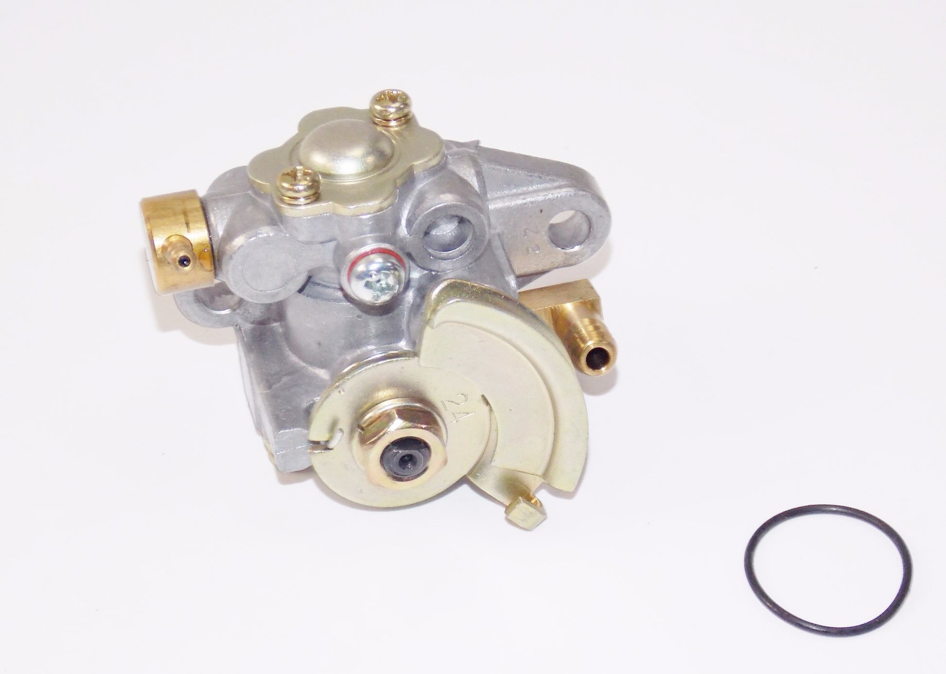 NOS OEM CAGIVA HUSQVARNA '93 WRE 125 98-99 WRE-SM 125 OIL PUMP MIKUNI 800067025 - MotoRaider