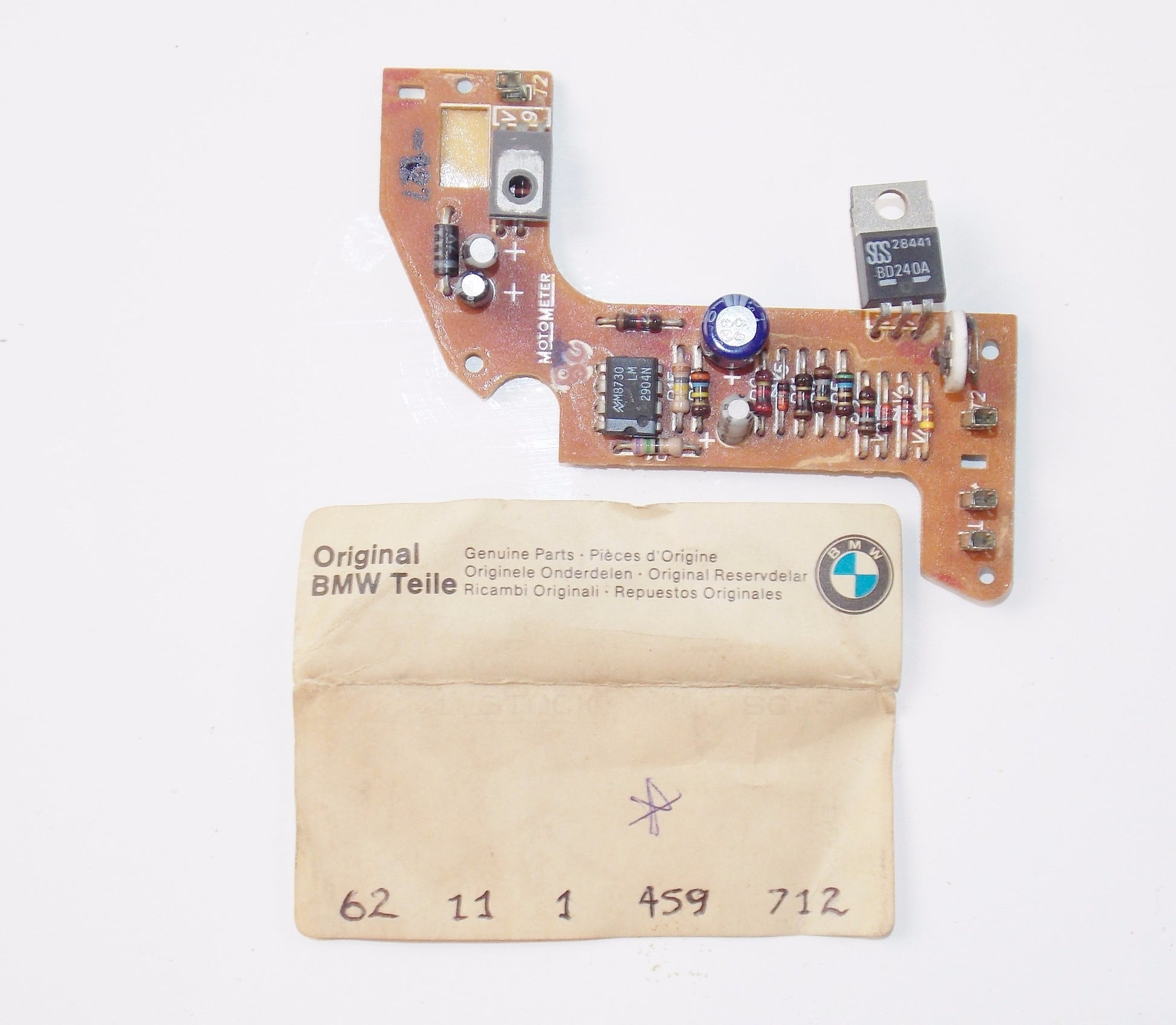 NOS OEM BMW 84-90 K 100 K 100RS K 100RT  PRINTED CIRCUIT BOARD # 62111459712 - MotoRaider