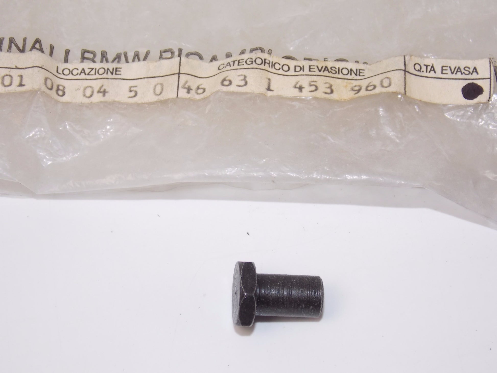 NOS OEM BMW 84-97 K1/100/LT/RT K75 K1100 WINDSHIELD MOUNTING CAP NUT 46631453960 - MotoRaider