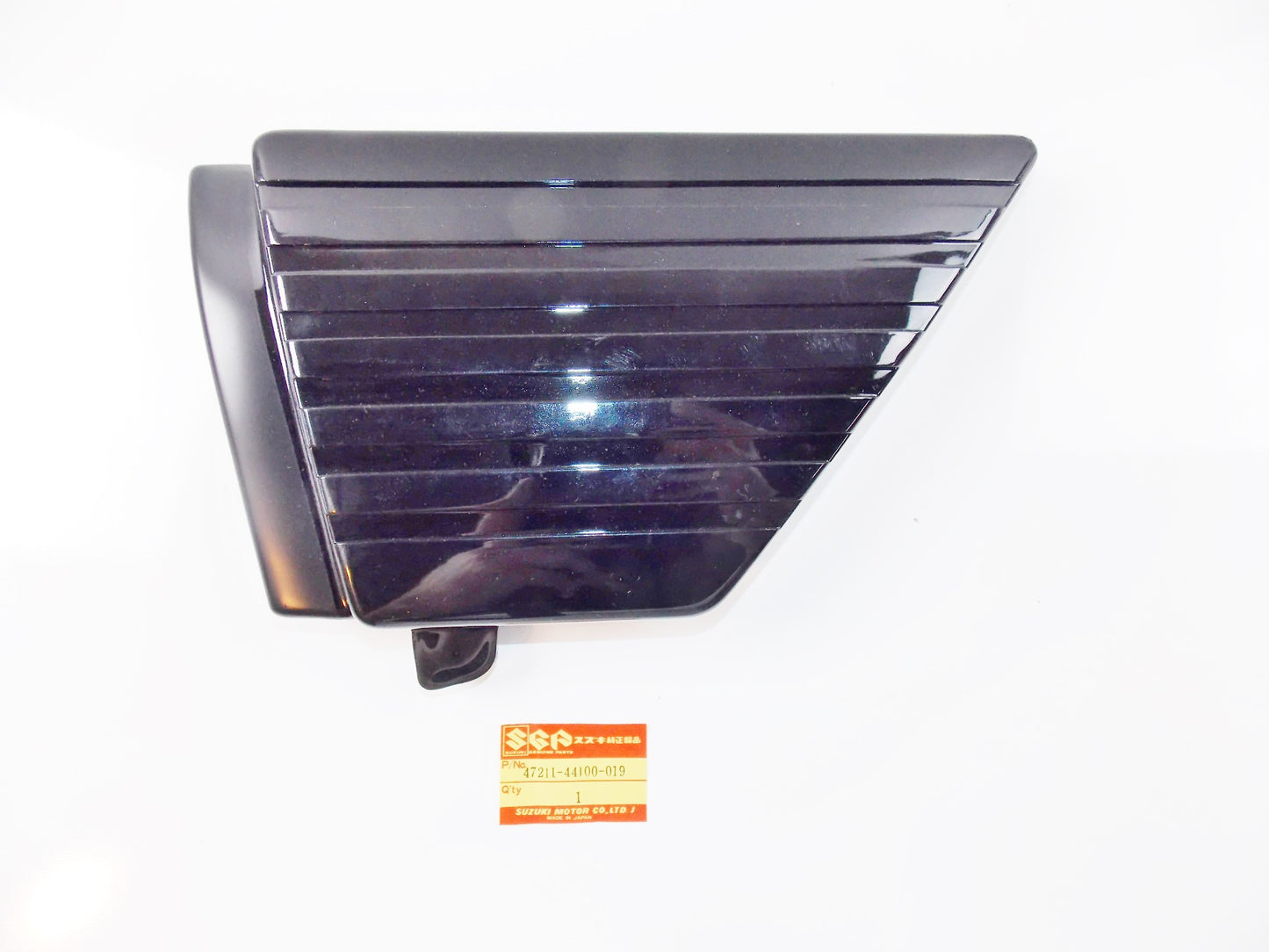 NOS OEM SUZUKI 80-82 GS450ET/EX/EZ/ST/SX (T/X/Z) COVER FRAME LH #47211-44100-19 - MotoRaider