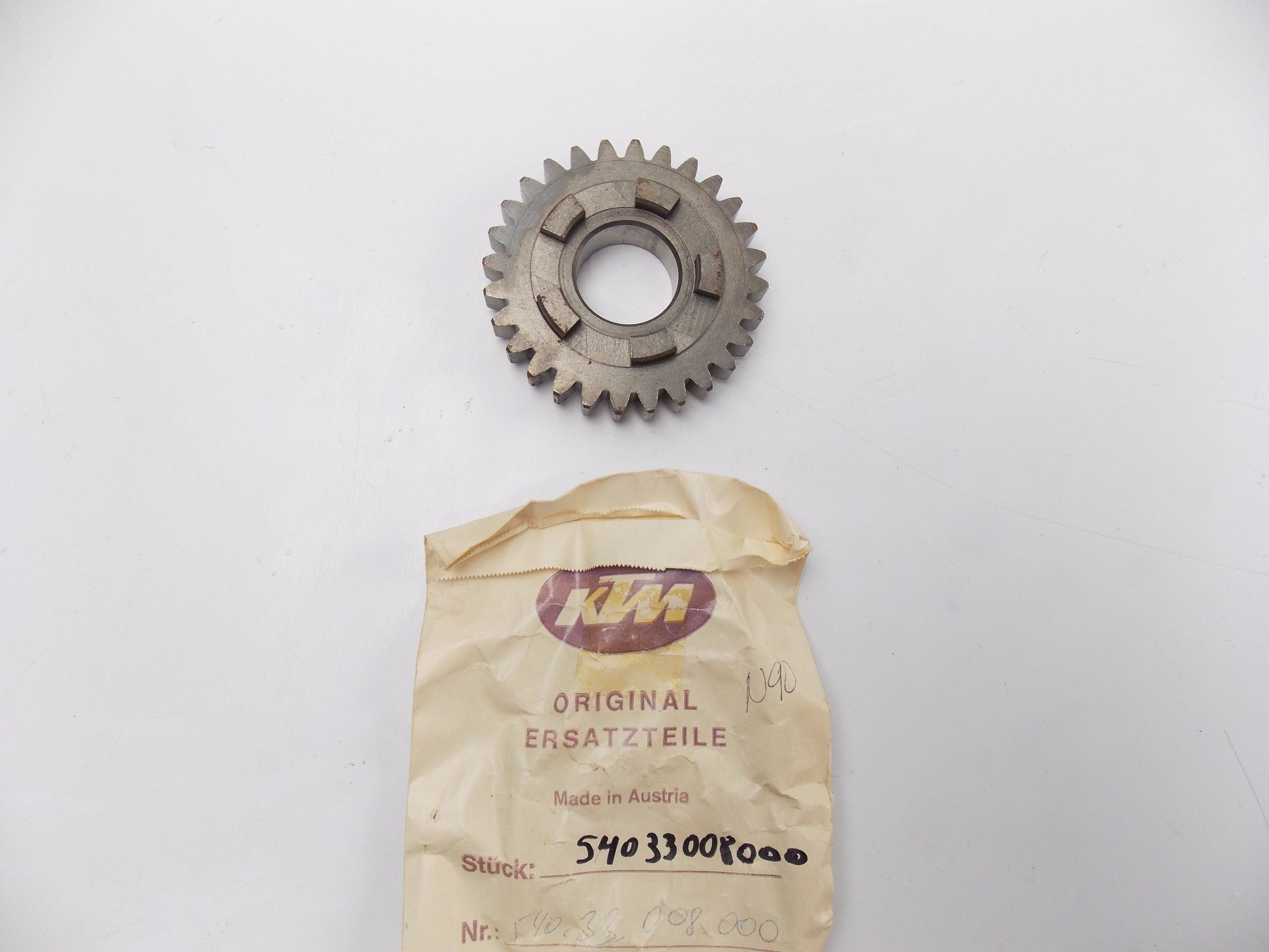 NOS OEM KTM 1979 125 175 250 400 3rd GEAR COUNTERSHAFT GEAR 28 T. 540.33.008.000 - MotoRaider