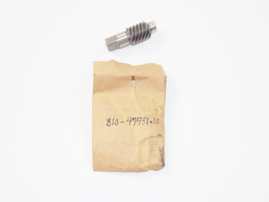 NOS OEM YAMAHA 1972 GP433SR SPEEDOMETER GEAR DRIVE 810-47731-10 - MotoRaider