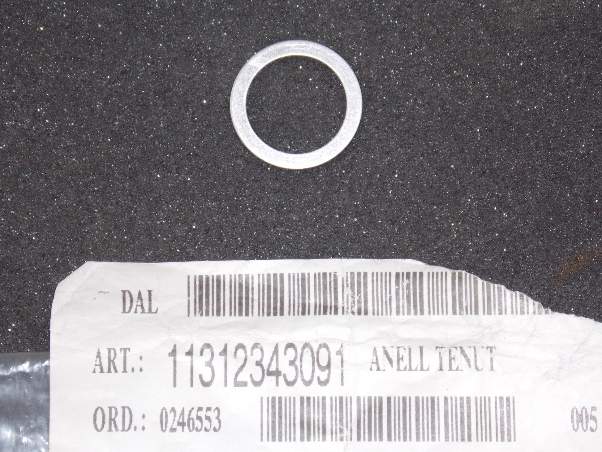 NOS OEM BMW 97-17 F 650/CS700GS/800GS G650 GASKET RING 18.2x24x1 # 11312343091 - MotoRaider