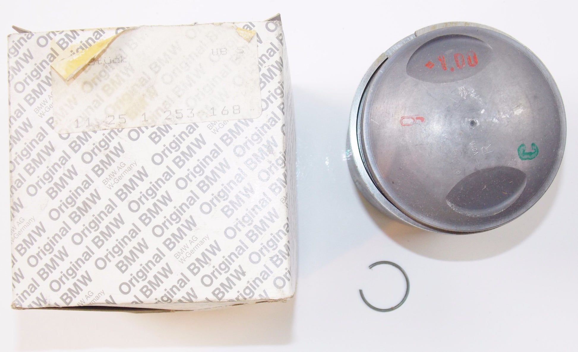 NOS OEM BMW 74-77 R 75 R 75 6 PISTON SET 82.985 + 1.00 # 11251253168 - MotoRaider