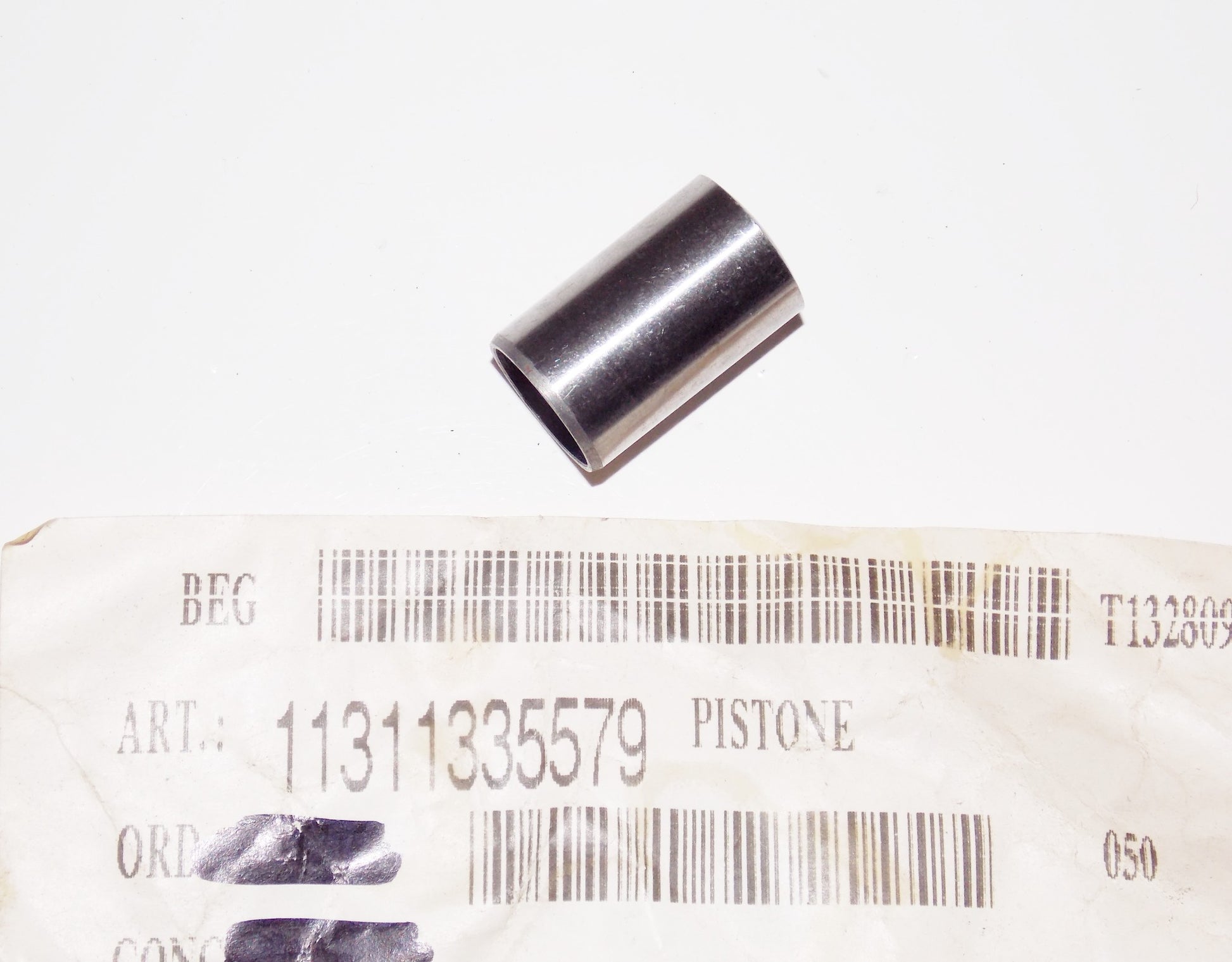 NOS OEM BMW 76-96 R100CS/7T/GS/60/75/80 CAMSHAFT PISTON 11311335579 - MotoRaider