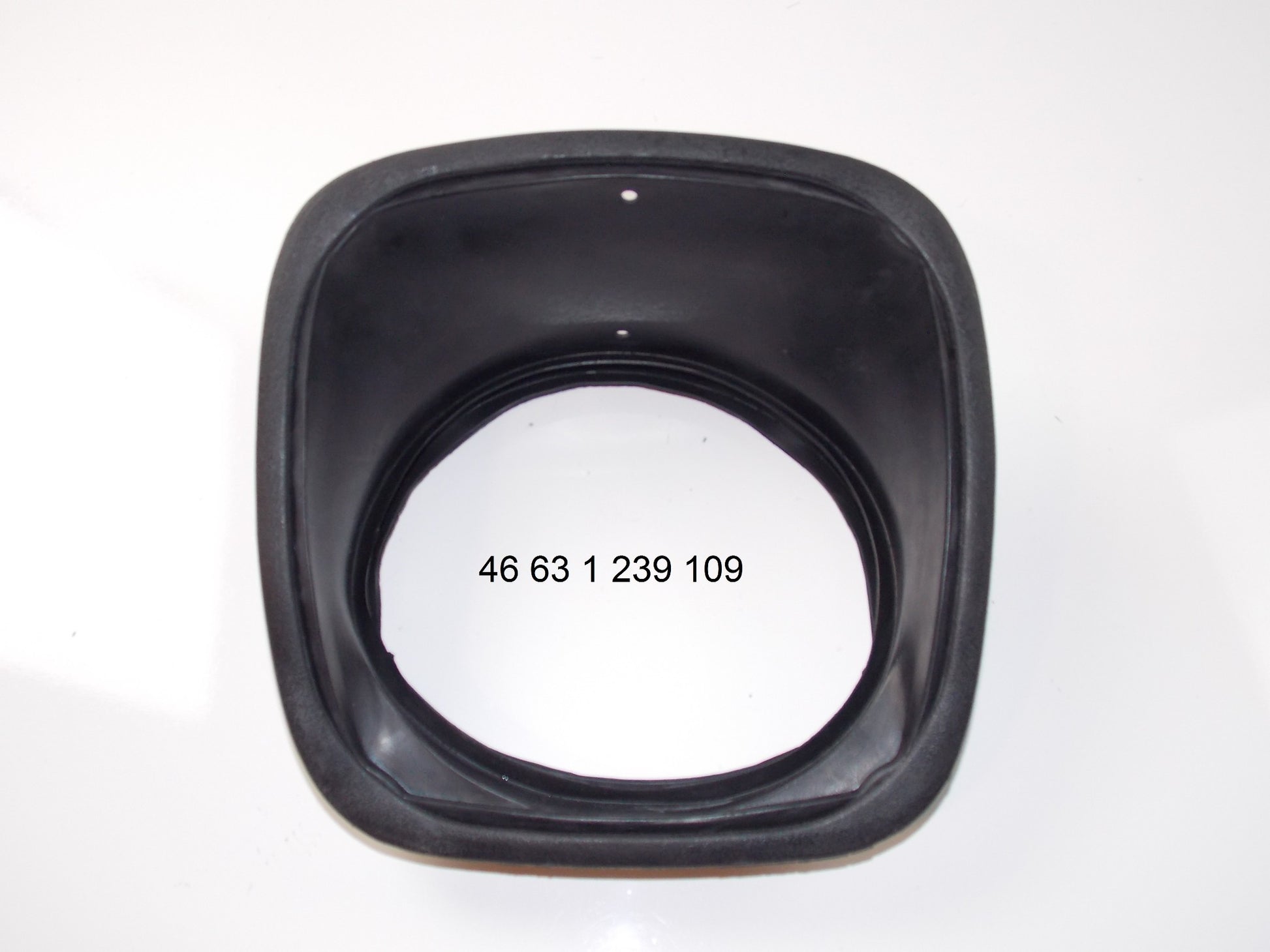 NOS OEM BMW 76-96 R 100 RS/RT/80 TRIM PANEL UPPER LIGHT DUCT 46631239109 - MotoRaider