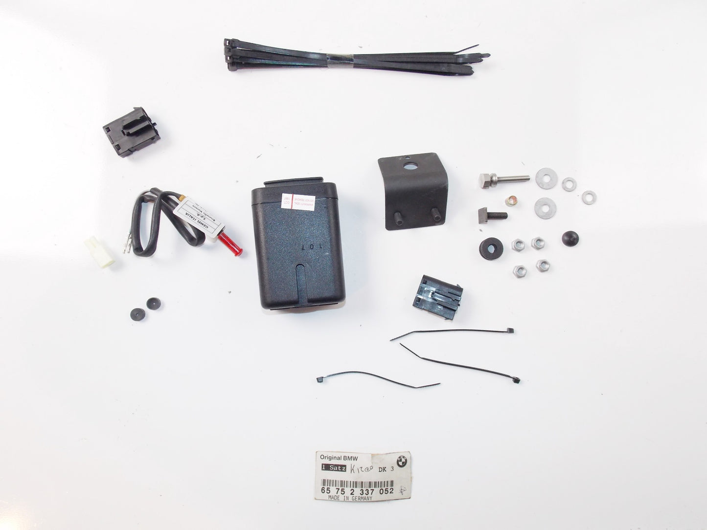 NOS OEM BMW 96-01 K 1200 RS RETROFIT KIT THEFT ALARM 65752337052 - MotoRaider