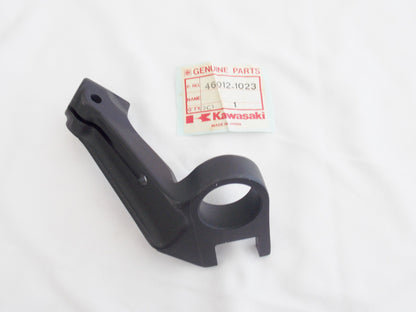 NOS OEM KAWASAKI 1981-82 KZ1100 RIGHT HANDLEBAR HOLDER 46012-1023 - MotoRaider