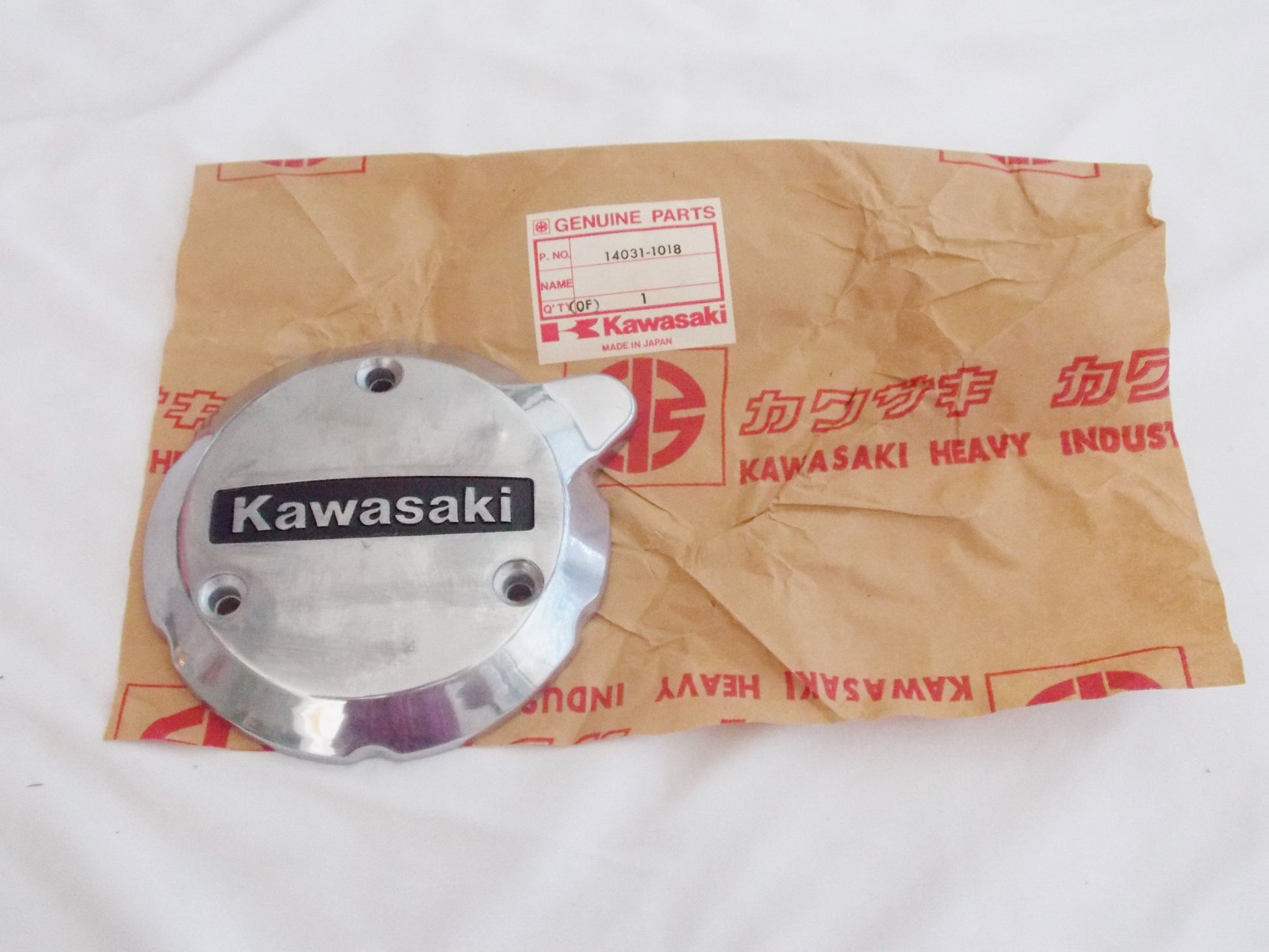 NOS OEM KAWASAKI 1981-1982 KZ305 GENERATOR CAP COVER  14031-1018 - MotoRaider