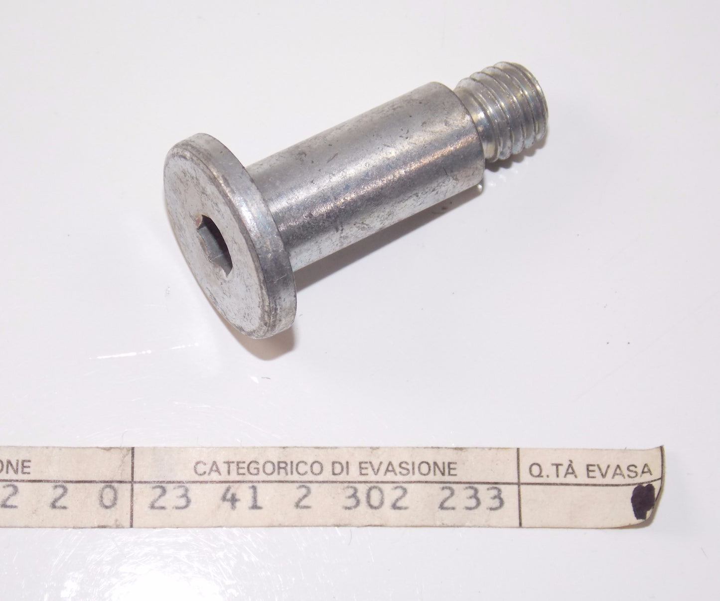 NOS OEM BMW 80-96 R 100 GS/R/RS/RT FOOTREST SCREW 39.5 23412302233 | 23411338639 - MotoRaider
