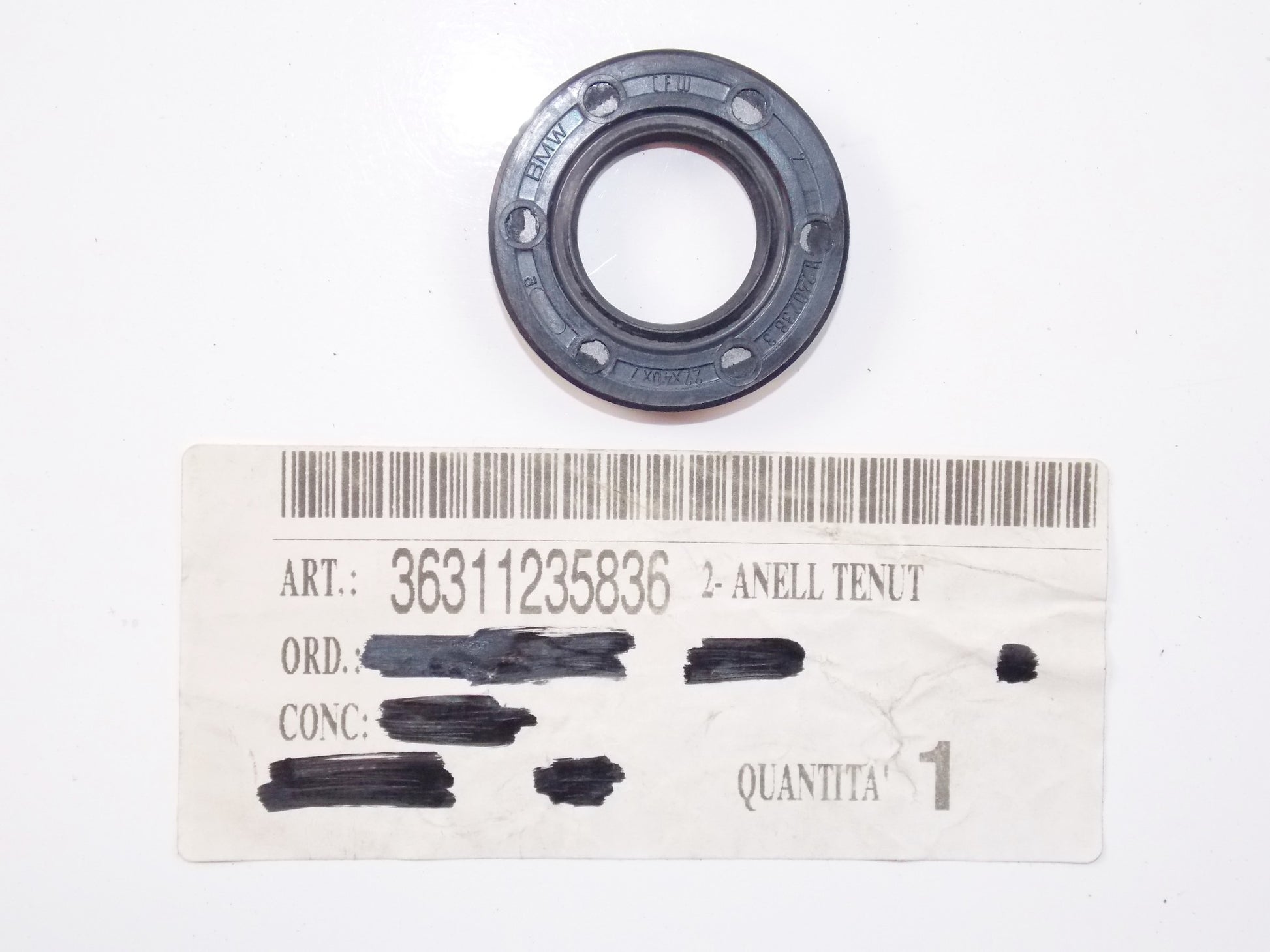 NOS OEM BMW 74-87 R 100 CS/7T/CS/RS/RT/60/75/80 SHAFT SEAL 22X40X7 36311235836 - MotoRaider