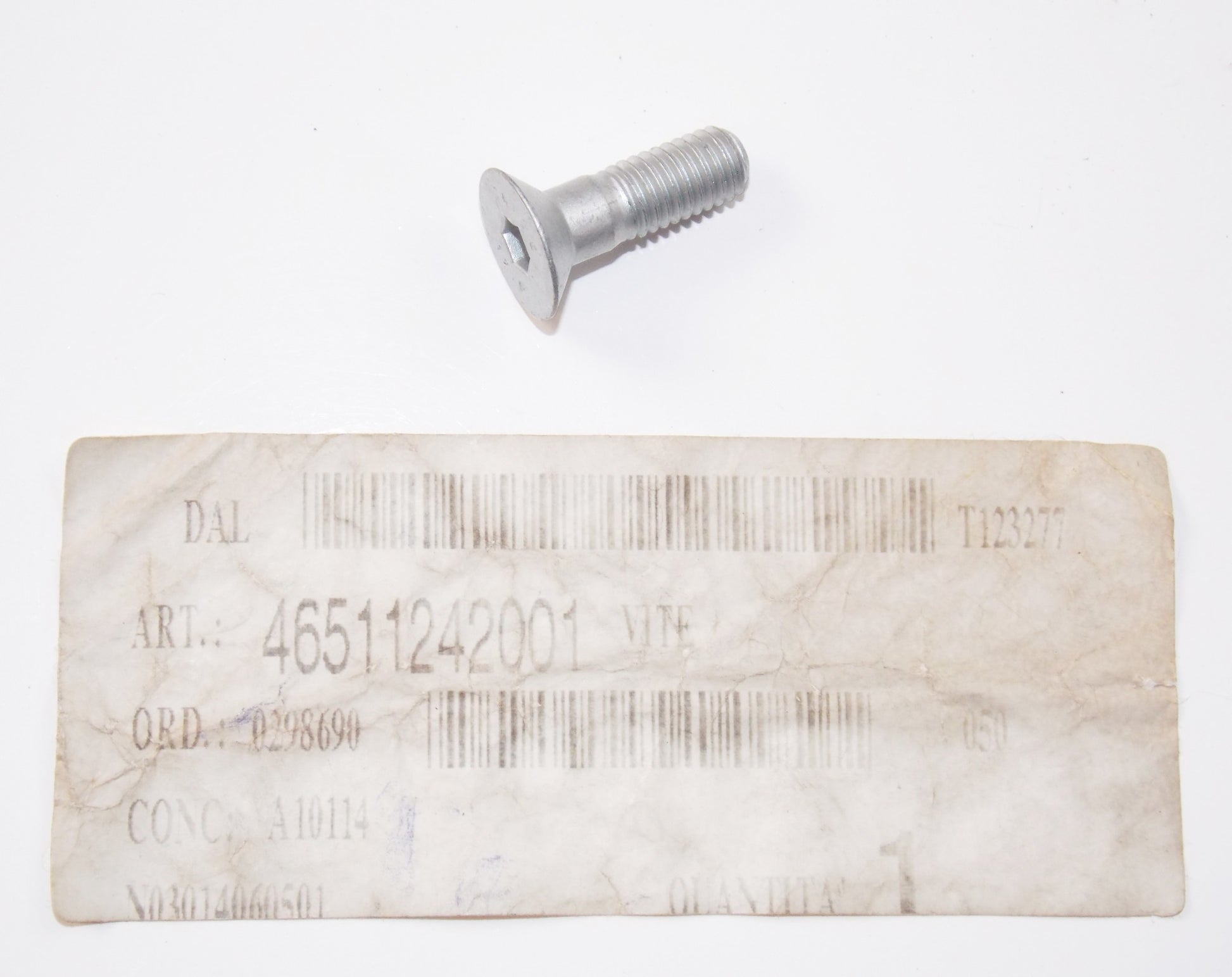 NOS OEM BMW 74-96 R100CS/7T/RS/RT/60/65/75/80 COUNTERSUNK HEAD SCREW 46511242001 - MotoRaider
