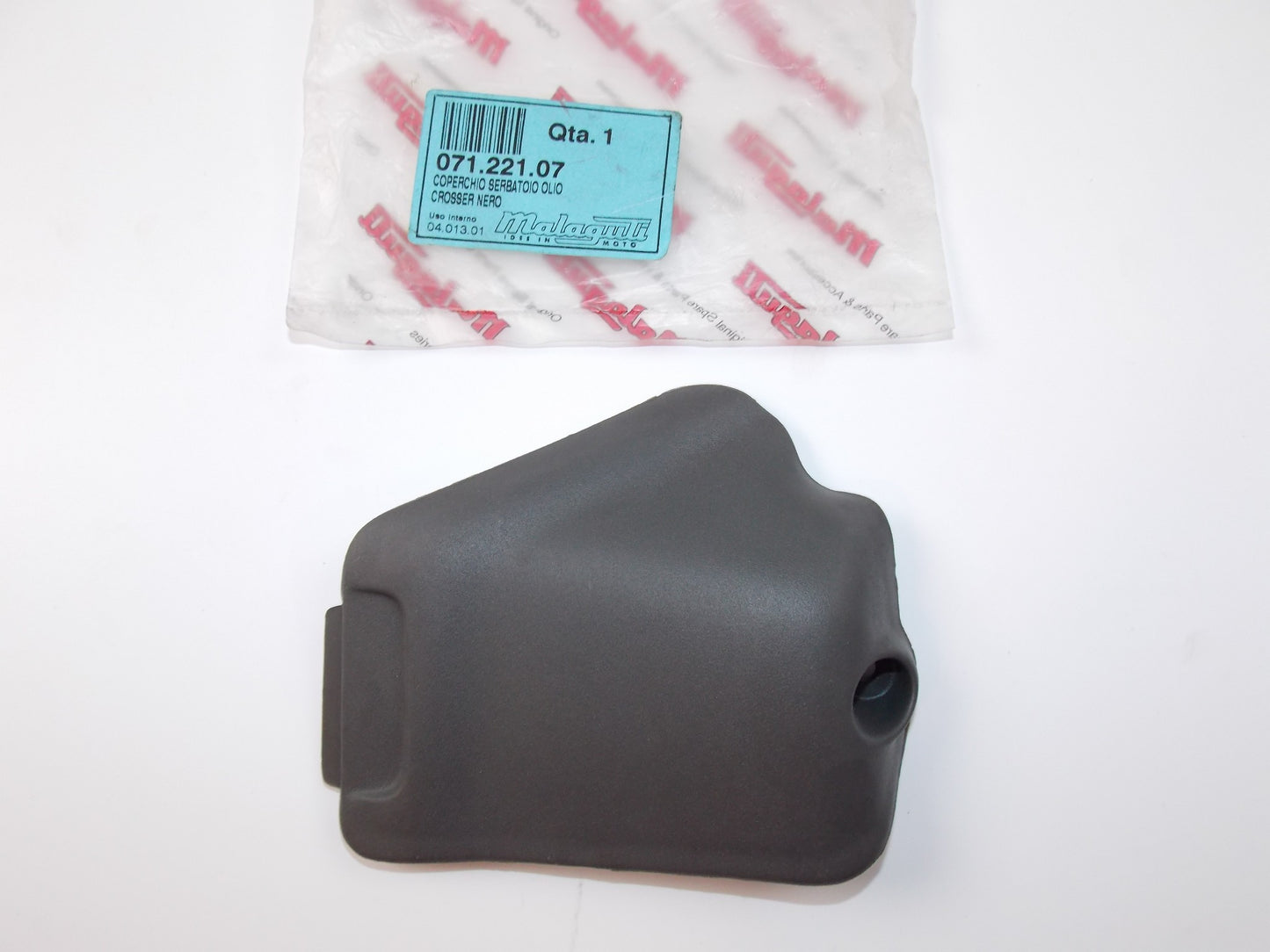 NOS OEM MALAGUTI 97-98 CROSSER CR1 NERO OIL TANK COVER 071.221.07 - MotoRaider