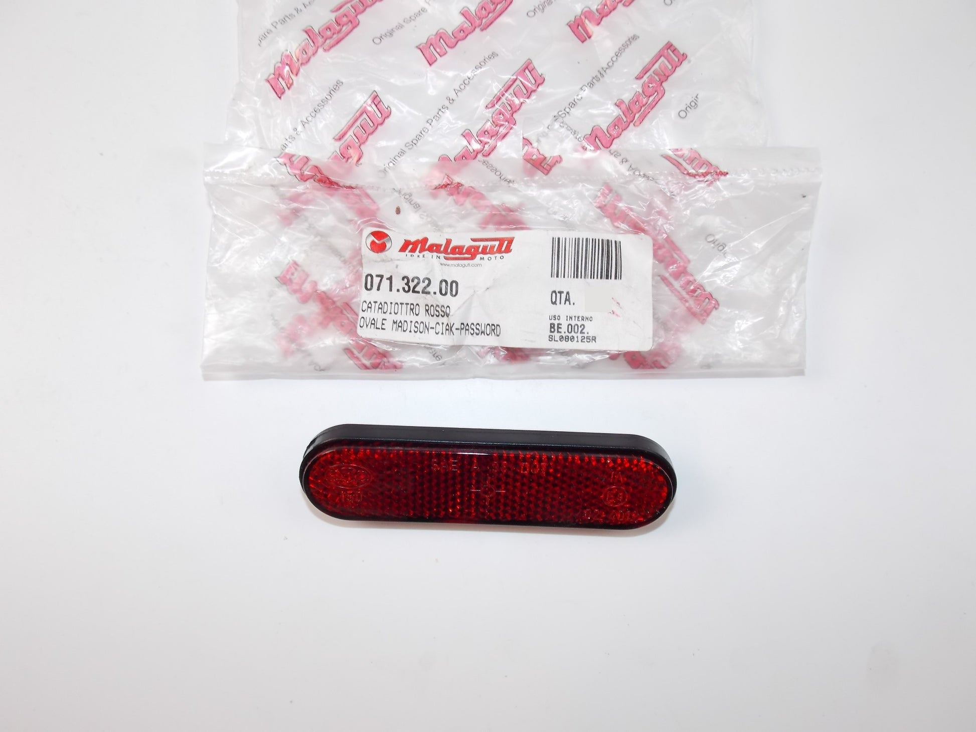 NOS OEM MALAGUTI MADISON-CIAK-PASSWORD OVAL RED REFLECTOR 071.322.00 - MotoRaider