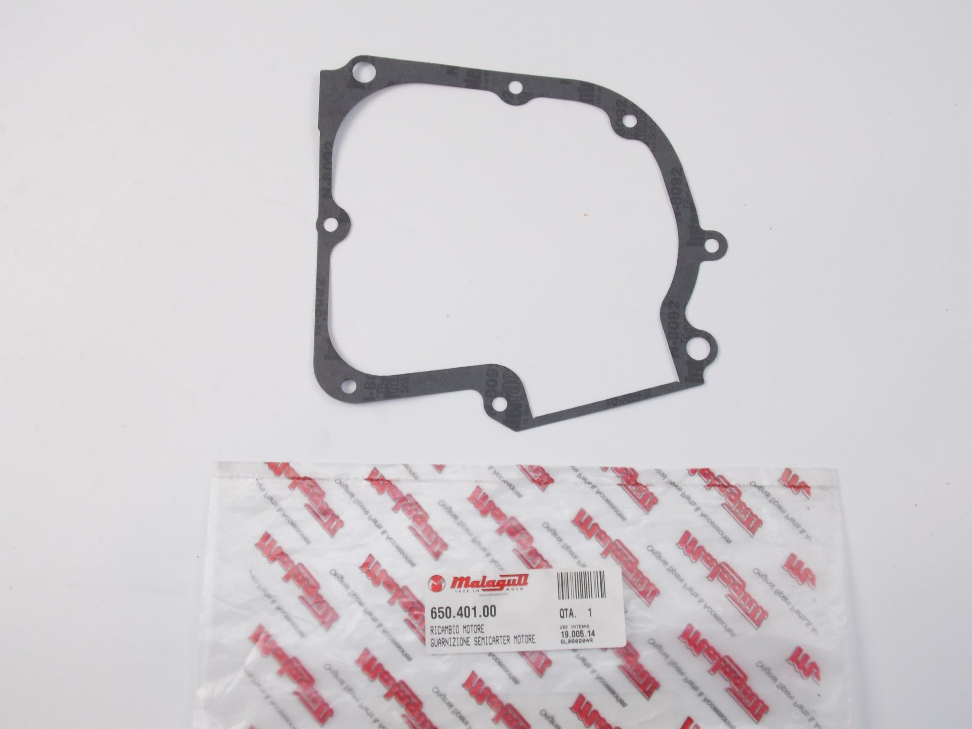 NOS OEM MALAGUTI BLOG 125 4T - I.E. Euro 3 CRANKCASE GASKET 650.401.00 - MotoRaider