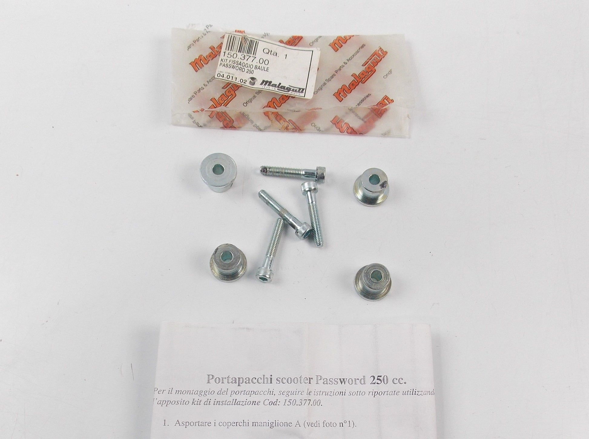 OEM MALAGUTI CENTRO 160-4T PASSWORD 250 EURO 2/3 TOP CASE FIXING KIT 150.377.00 - MotoRaider