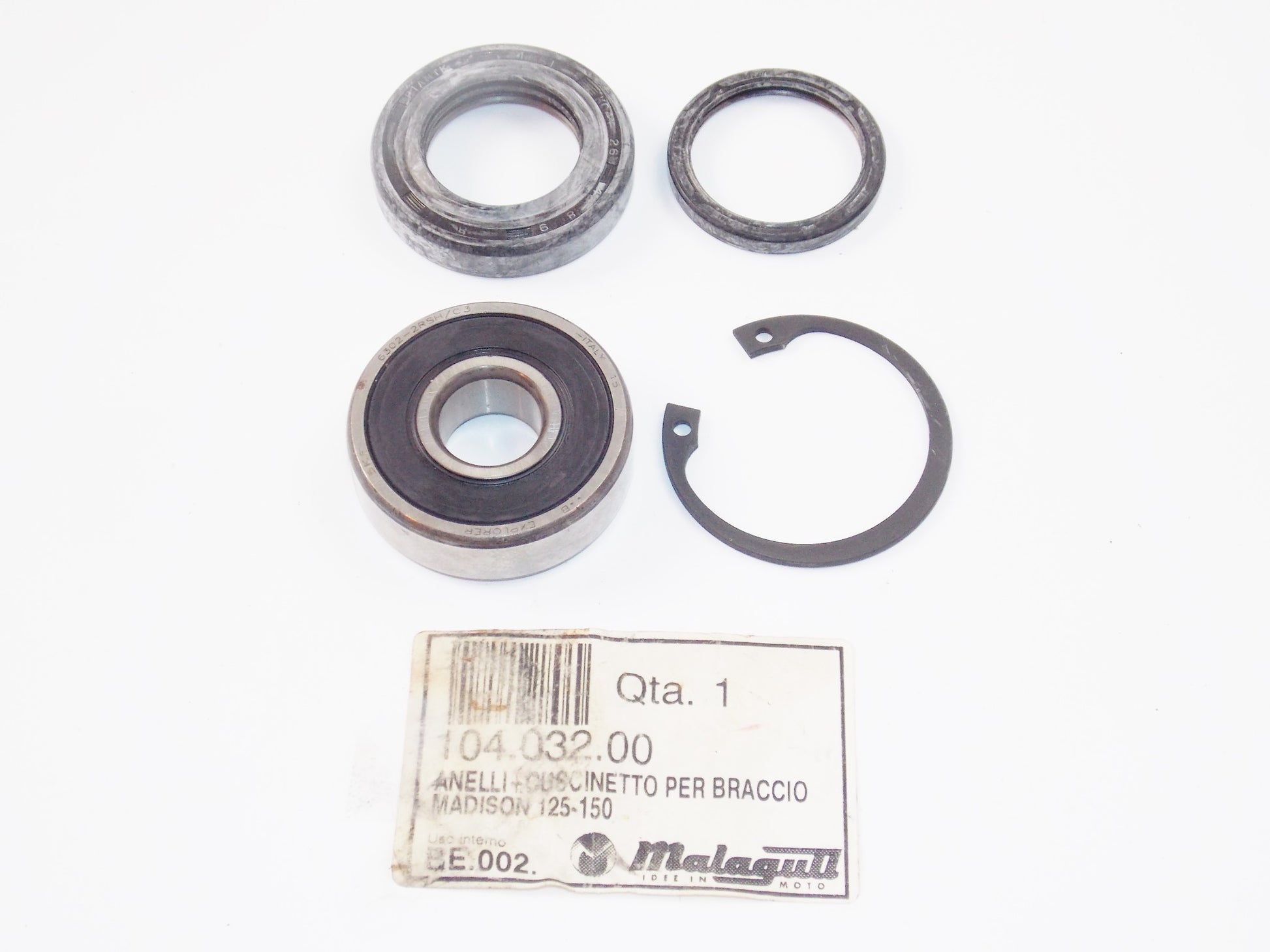 OEM MALAGUTI MADISON 125-150 ARMS ROLLER BEARING OIL SEAL CLIP KIT 104.032.00 - MotoRaider
